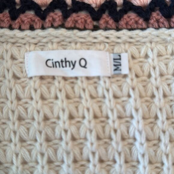 Cinthy Q Chunky Knit Cardigan Sweater, Size M/L - Picture 7 of 8